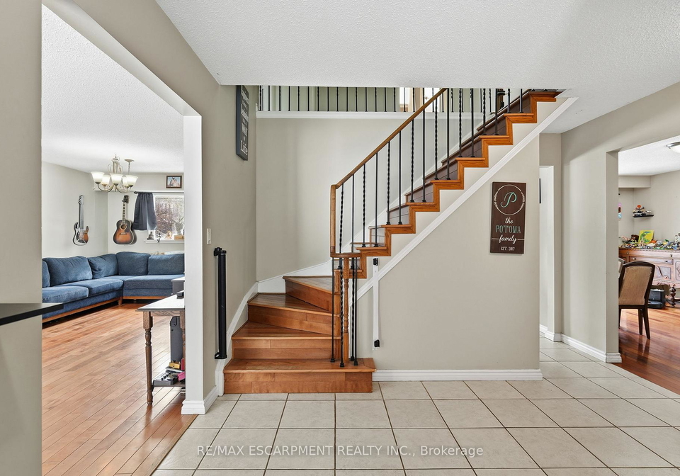 17-strawberry-lane-brantford-ontario-x12773778