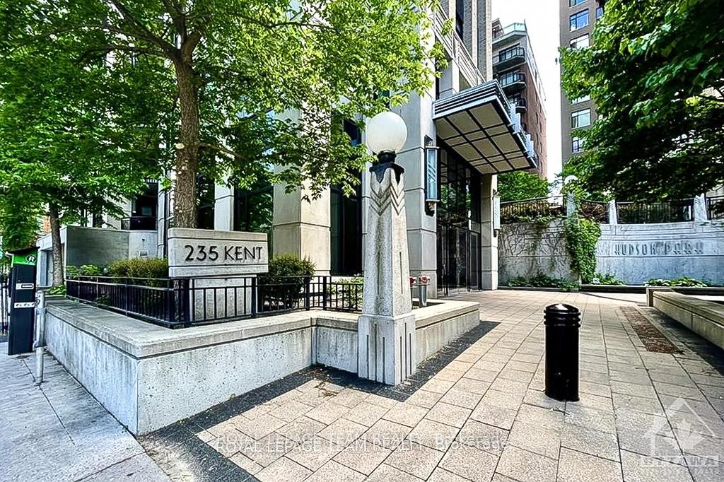 235-kent-street-ottawa-ontario-x12774210