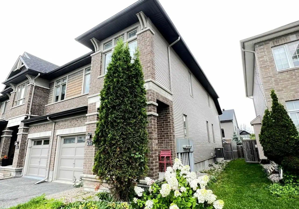 430-cooks-mills-crescent-ottawa-ontario-x12774336