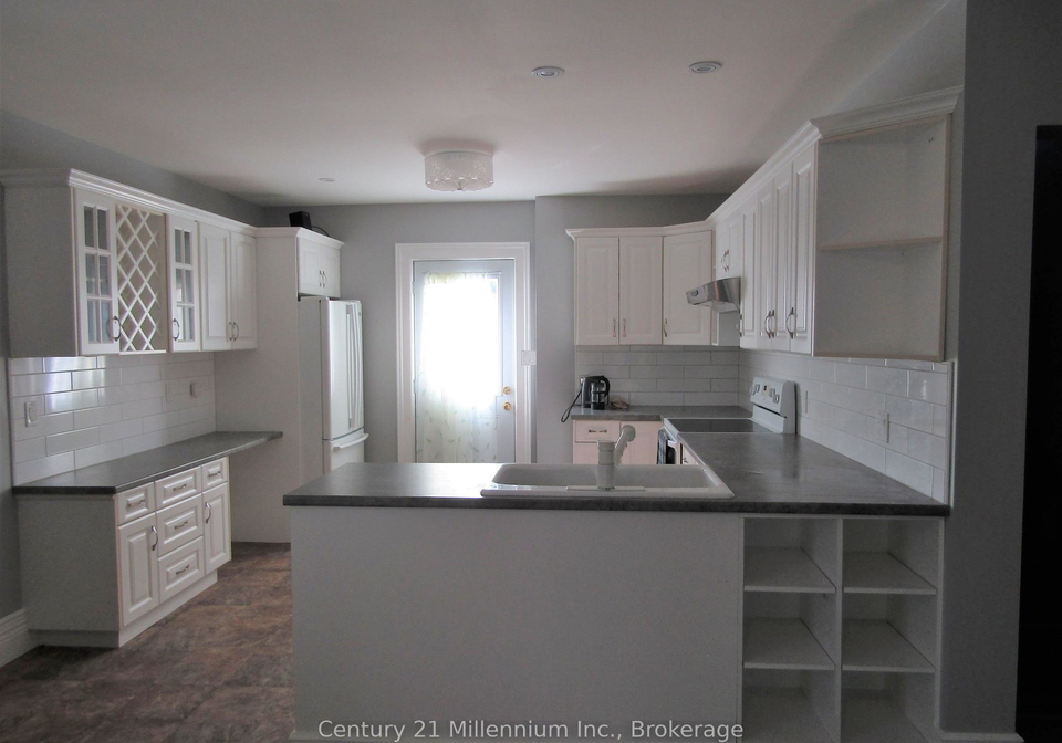 316-centre-street-north-huron-ontario-x12774410