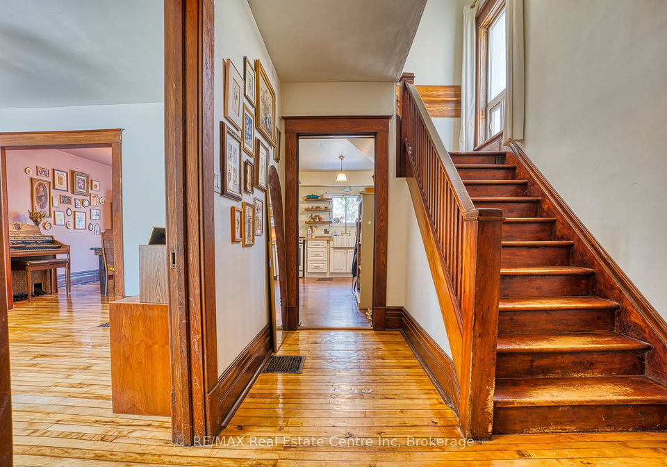 34-wellington-street-mapleton-ontario-x12774534