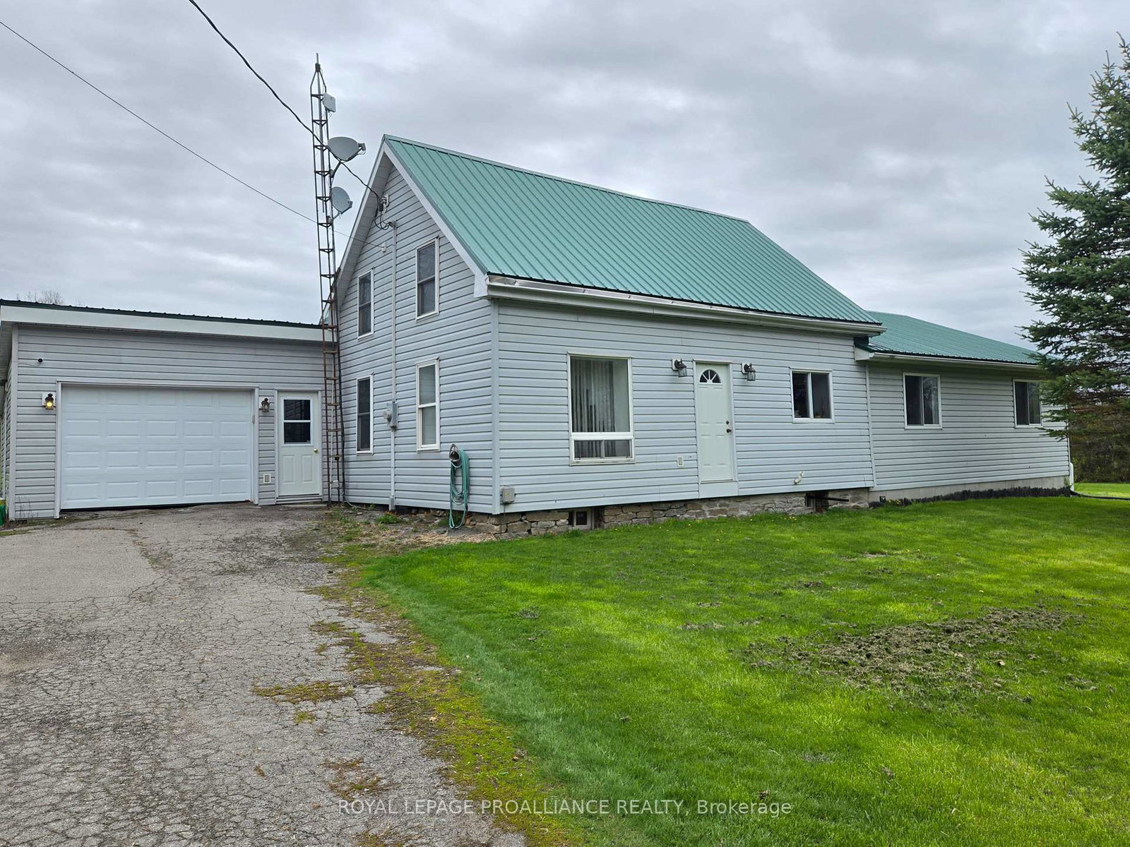 118-hubbs-road-prince-edward-county-ontario-x12774598