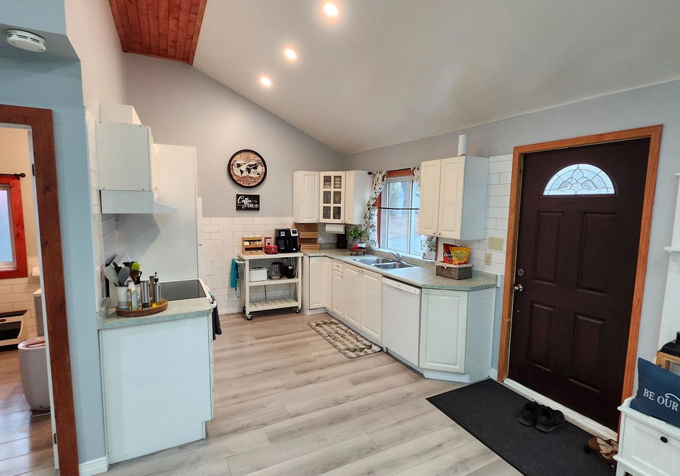 1699-county-road-121-kawartha-lakes-ontario-x12774856