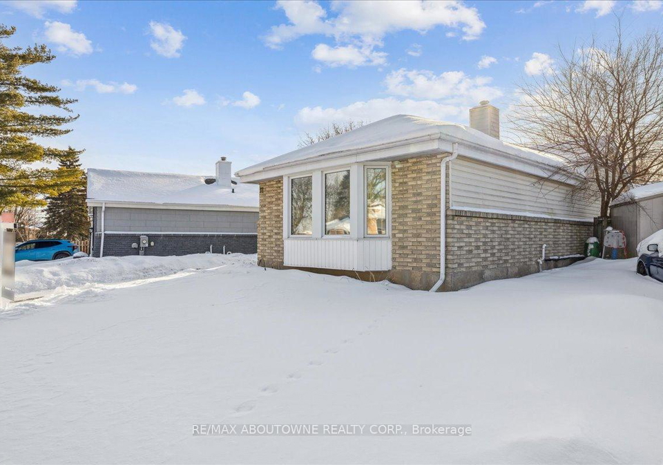 11-macteith-court-cambridge-ontario-x12775296