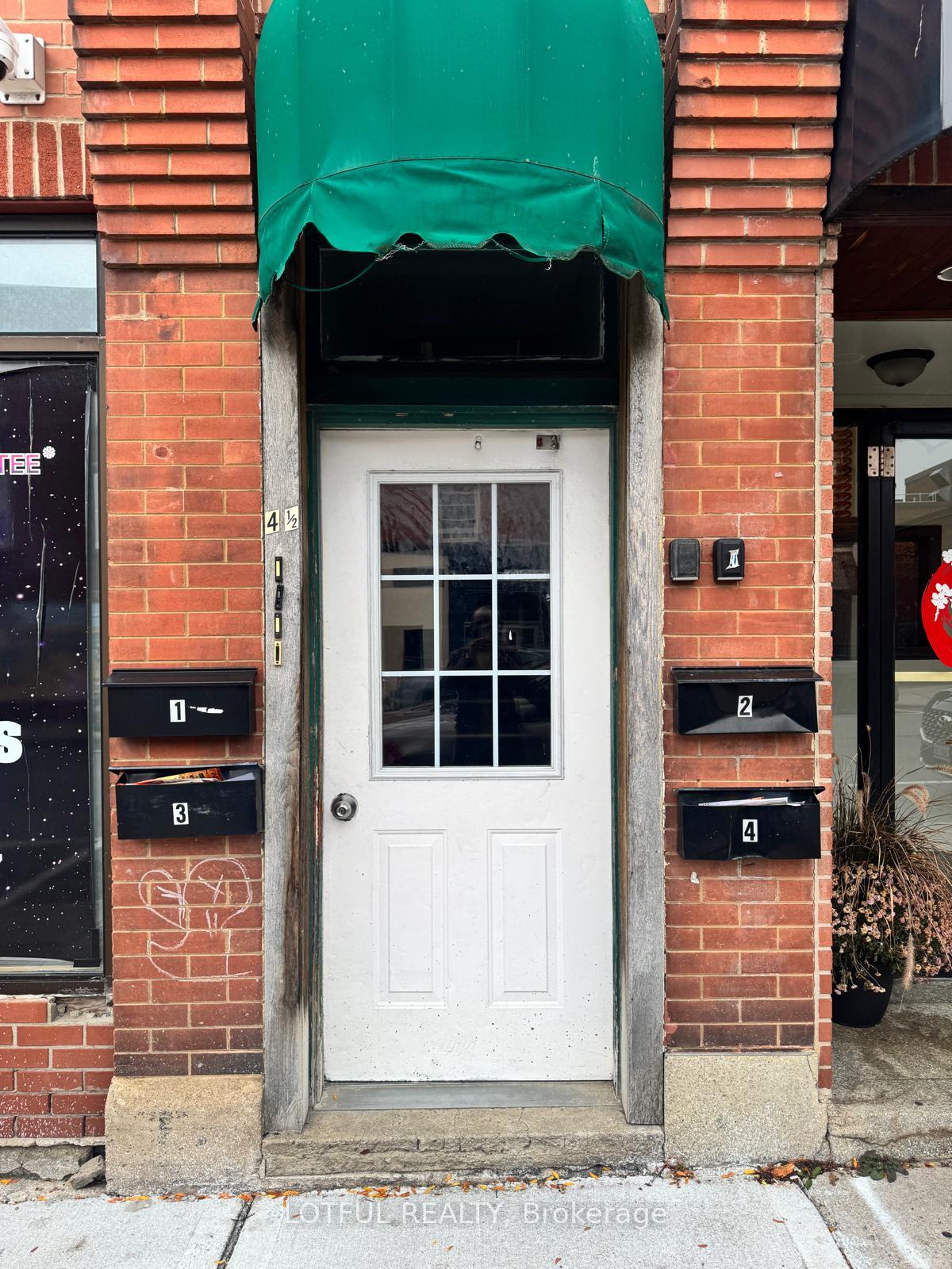 12-russell-street-e-smiths-falls-ontario-x12775584