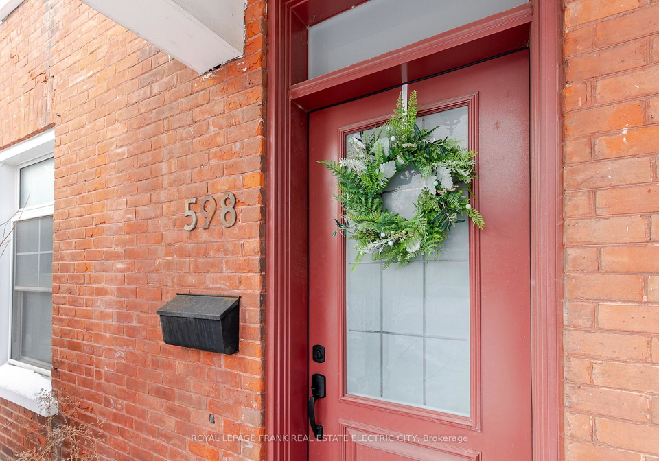 598-sherbrooke-street-peterborough-ontario-x12775616