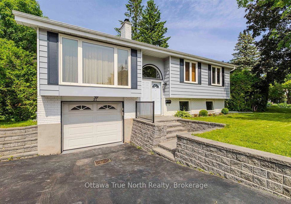 31-ashgrove-crescent-ottawa-ontario-x12776382