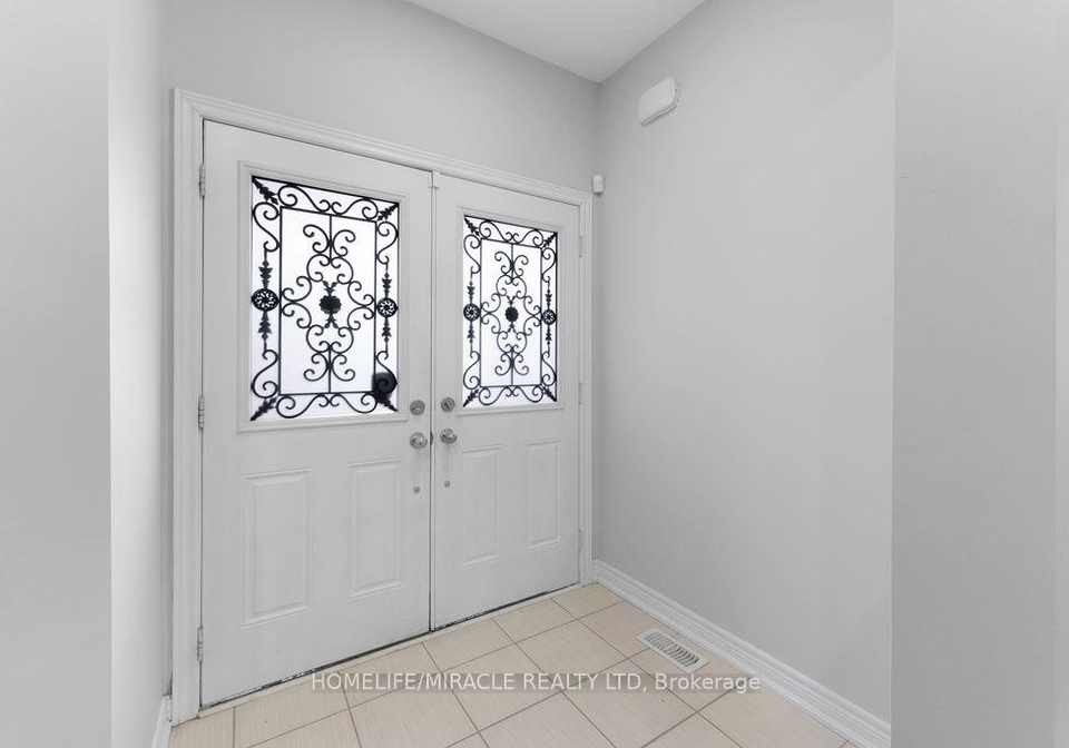 54-truax-street-kawartha-lakes-ontario-x12776784