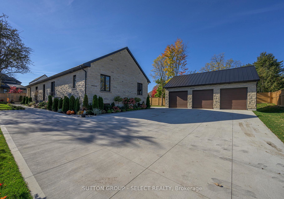 185-commissioners-road-e-london-south-ontario-x12776818