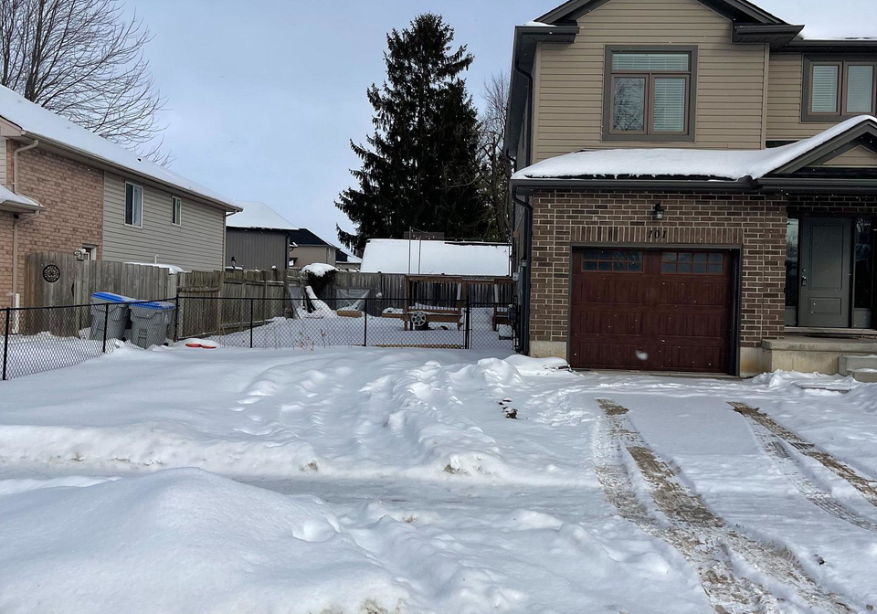 101-middlesex-drive-strathroy-caradoc-ontario-x12777244