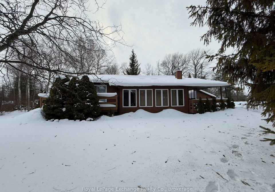 323-tyendinaga-road-huron-kinloss-ontario-x12777376