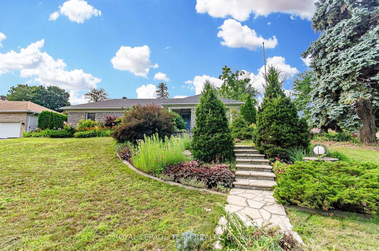 1996-cedar-lane-terrace-ottawa-ontario-x12779240