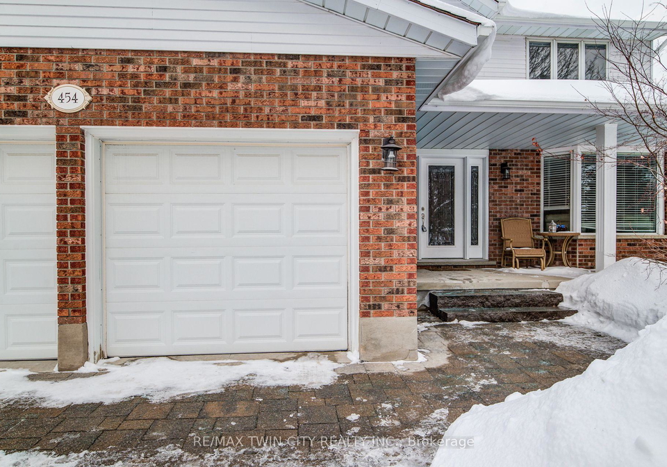 454-kingsford-place-waterloo-ontario-x12779588
