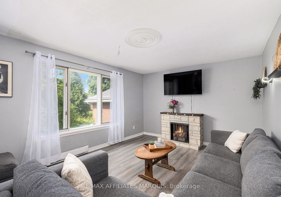 47-gladstone-avenue-smiths-falls-ontario-x12779608