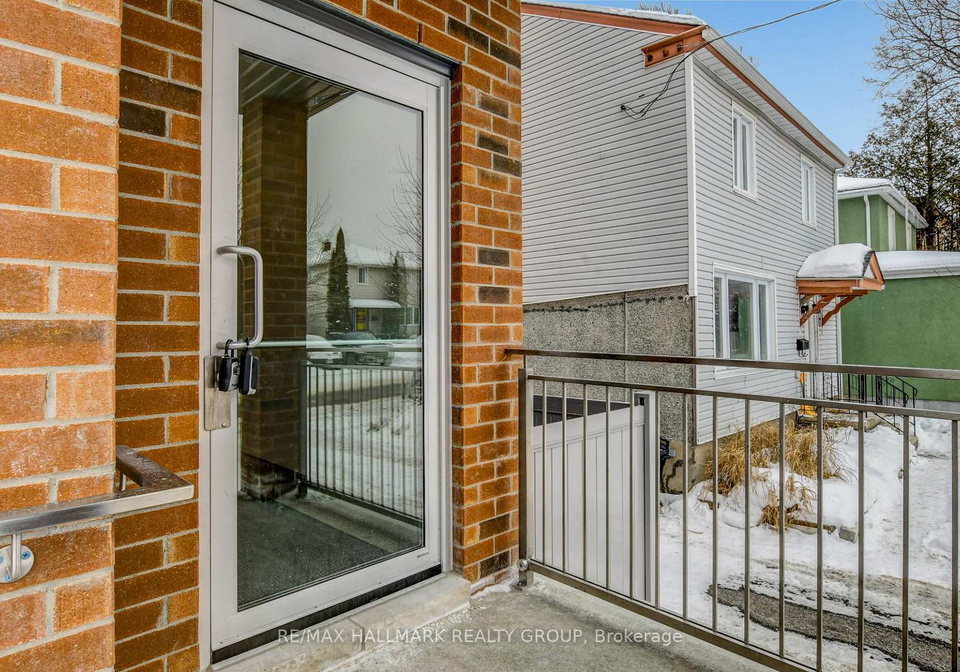 137-marquette-avenue-ottawa-ontario-x12779942