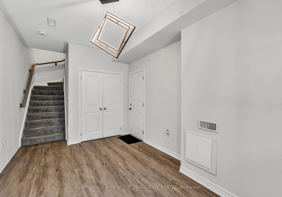 124-compass-trail-cambridge-ontario-x12780106