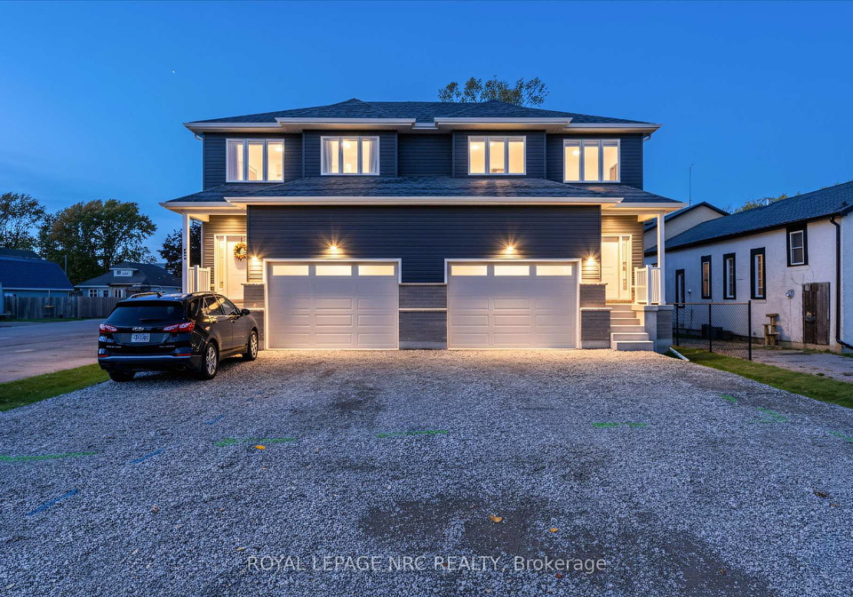 66-page-street-port-colborne-ontario-x12780358