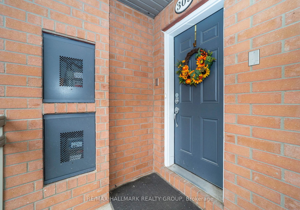 309-galston-private-ottawa-ontario-x12780414