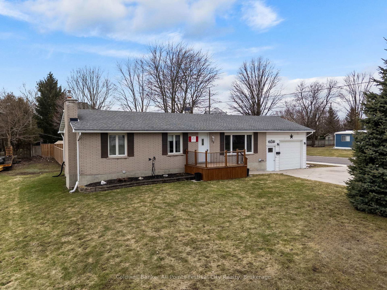 72-lorne-avenue-bluewater-ontario-x12780430