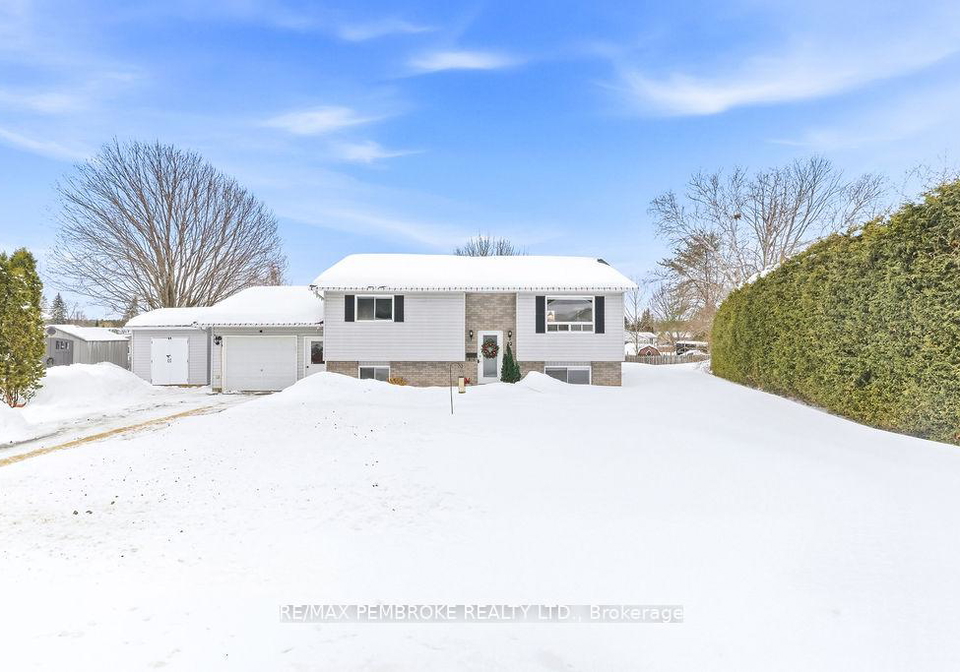 22-james-street-petawawa-ontario-x12782016