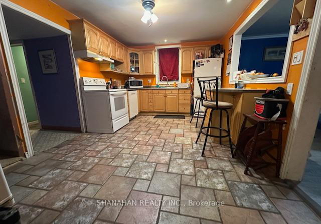 578-erie-street-warwick-ontario-x12782140