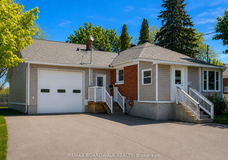39-condie-street-smiths-falls-ontario-x12782158