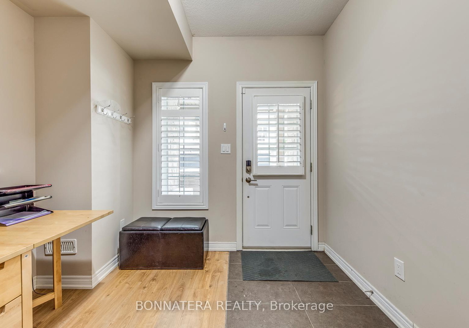 215-dundas-street-e-hamilton-ontario-x12782358