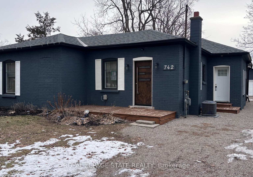 742-mount-pleasant-road-brant-ontario-x12782382