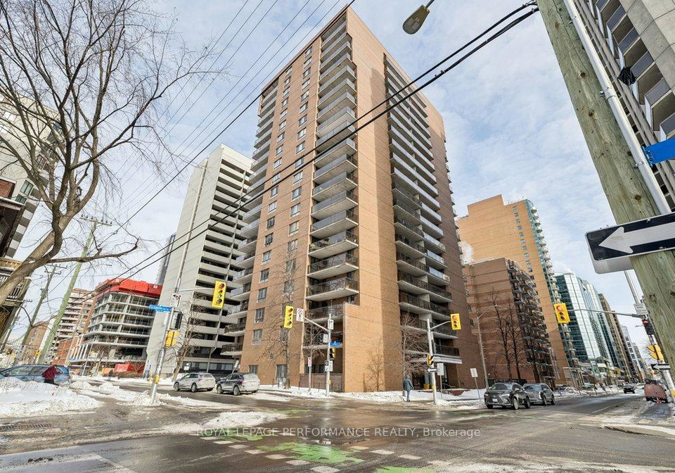 475-laurier-avenue-w-ottawa-ontario-x12782696