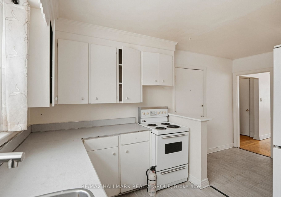 1171-merivale-road-carlington-central-park-ottawa-ontario-x12782944