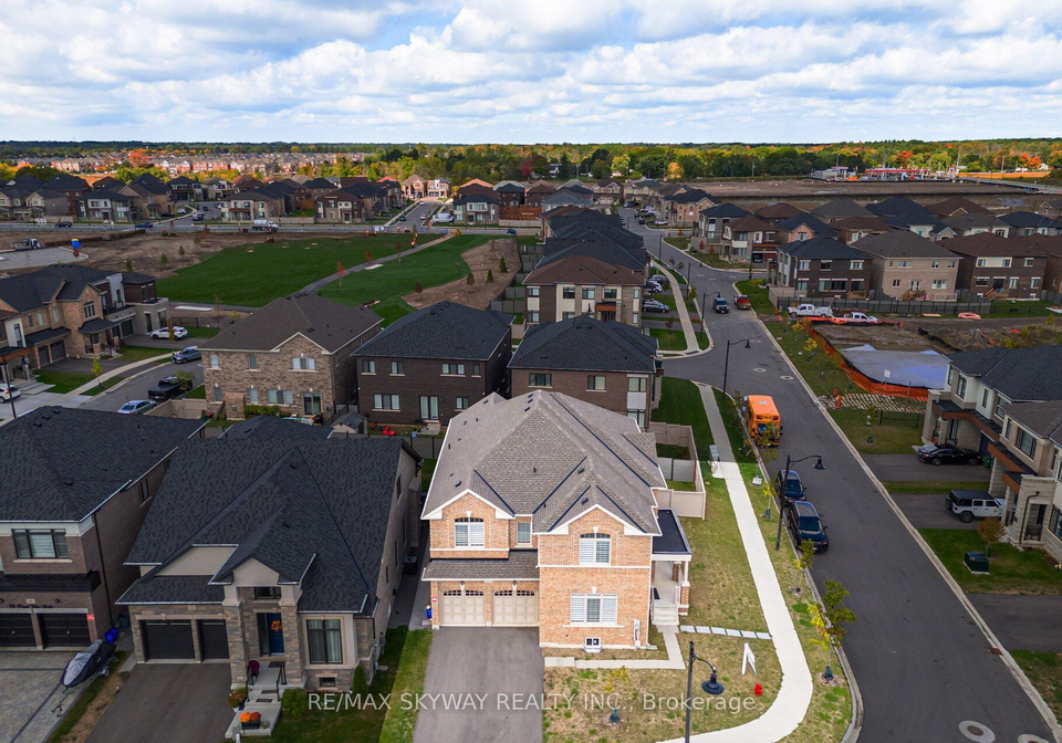 68-pond-view-gate-hamilton-ontario-x12783000