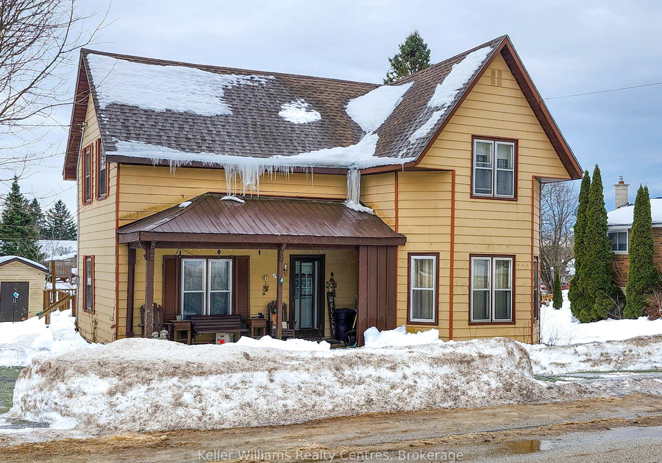193-division-street-south-bruce-peninsula-ontario-x12783340