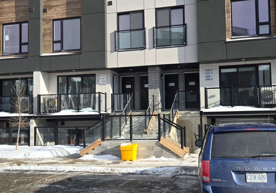 16-melbourne-avenue-st-catharines-ontario-x12783602
