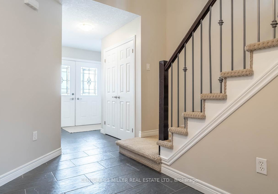 19-henderson-drive-guelph-ontario-x12783812