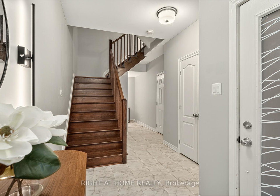 521-chaperal-private-n-ottawa-ontario-x12784690