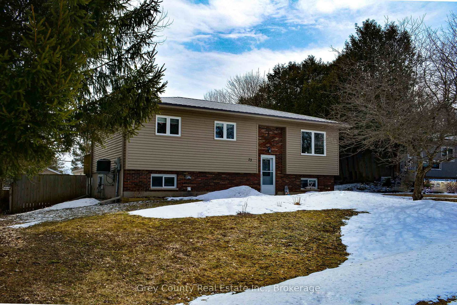 23-brackenbury-street-grey-highlands-ontario-x12784794