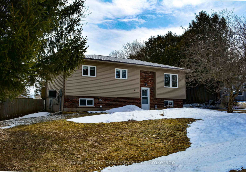23-brackenbury-street-grey-highlands-ontario-x12784794