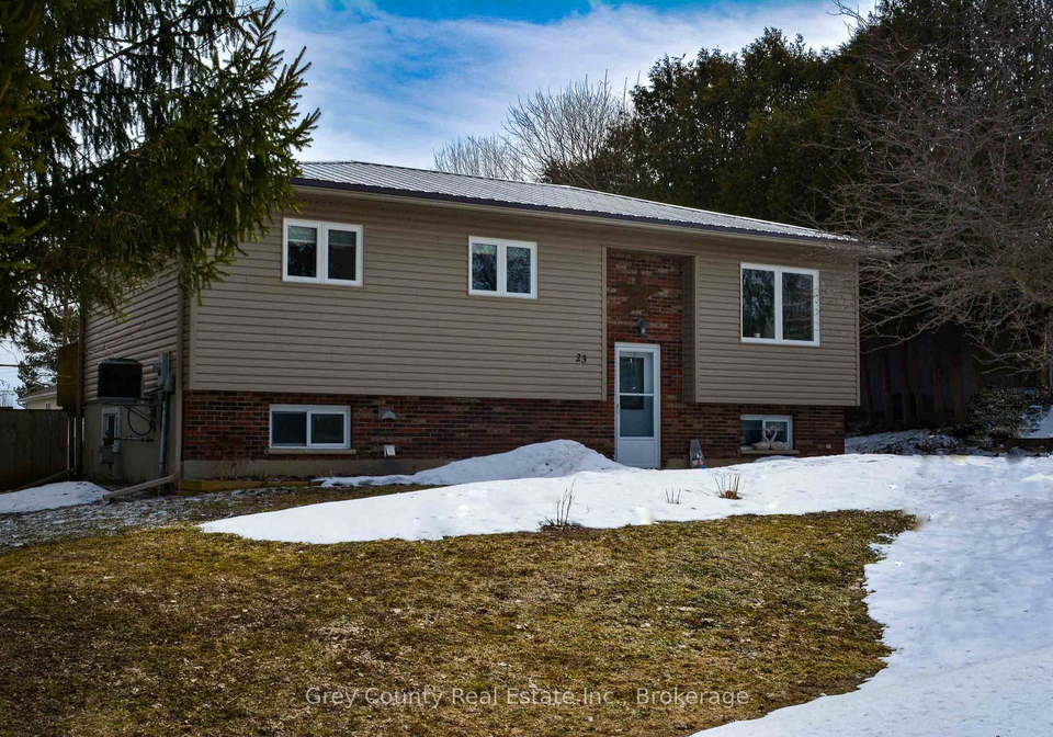 23-brackenbury-street-grey-highlands-ontario-x12784794