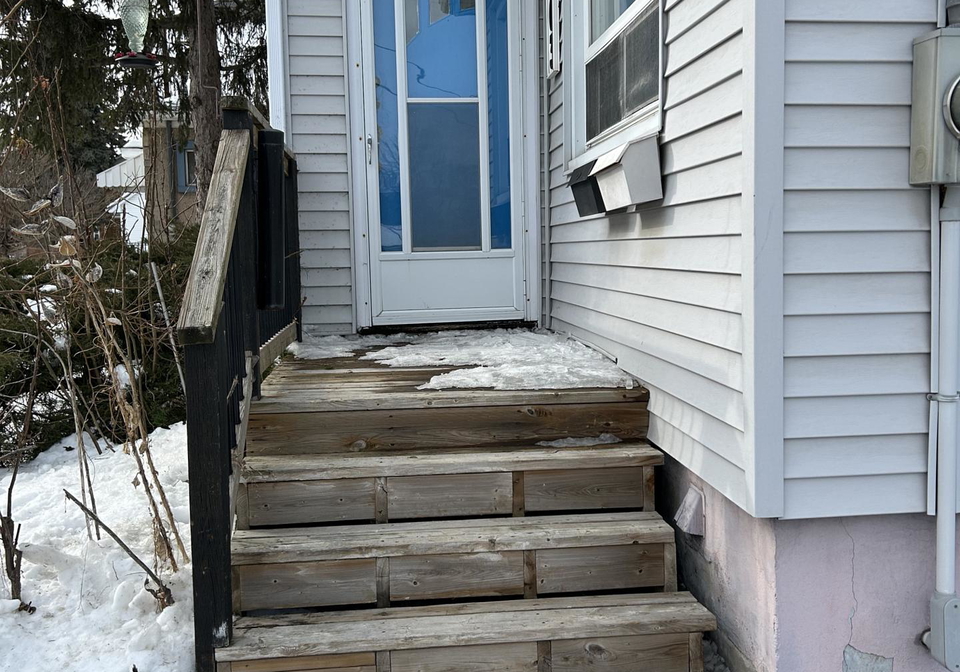 303-carlton-street-st-catharines-ontario-x12784860