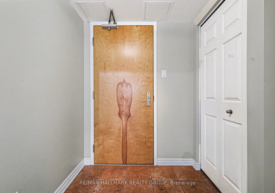 250-lett-street-ottawa-ontario-x12784936