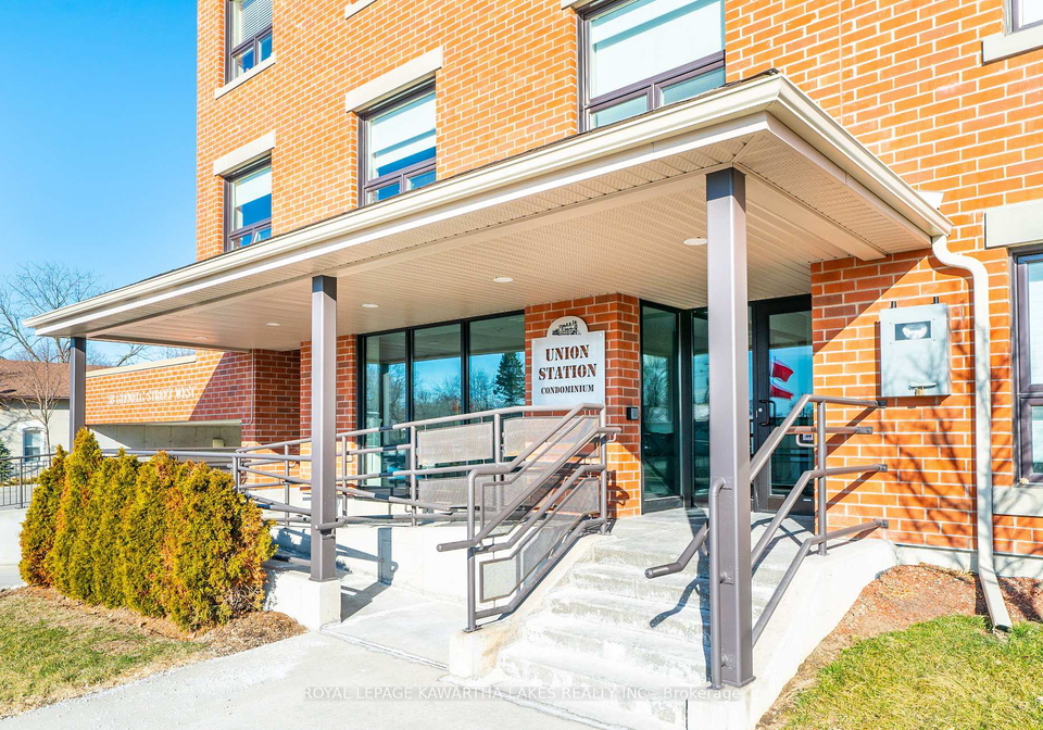58-glenelg-street-w-kawartha-lakes-ontario-x12785020