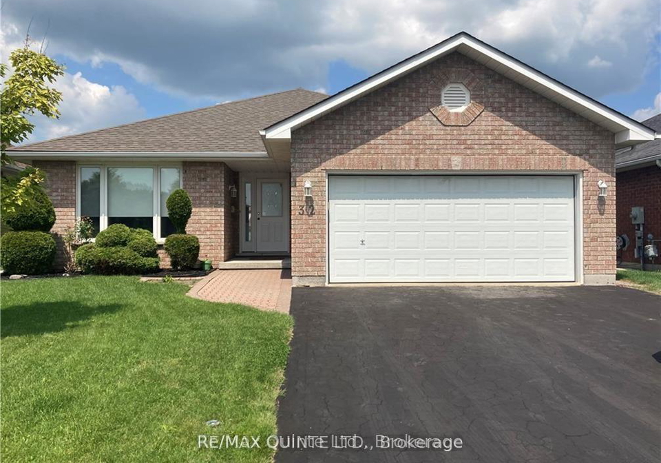 12-hickory-grove-belleville-ontario-x12785230