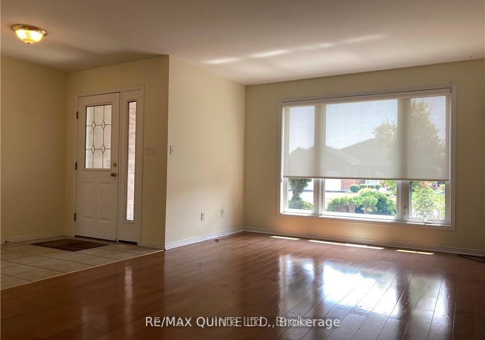 12-hickory-grove-belleville-ontario-x12785230