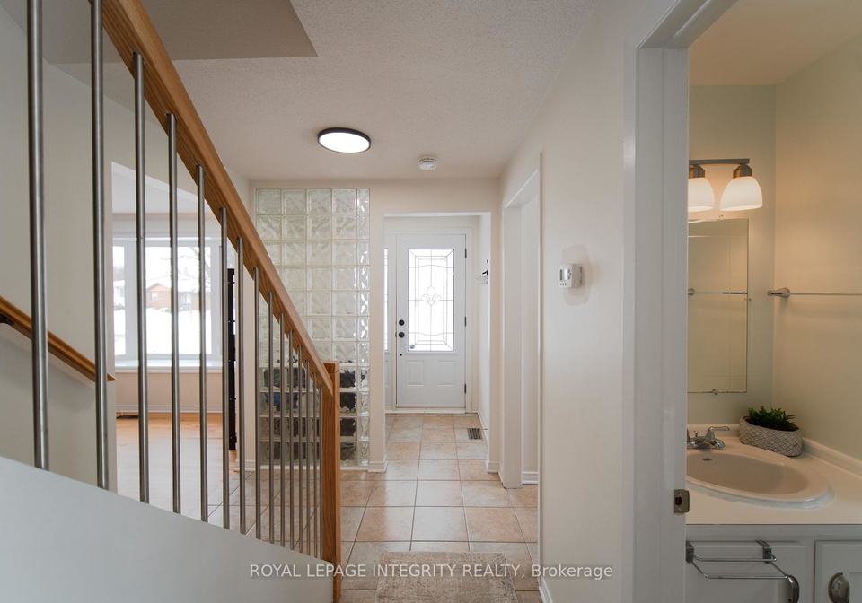 652-la-verendrye-drive-ottawa-ontario-x12785824