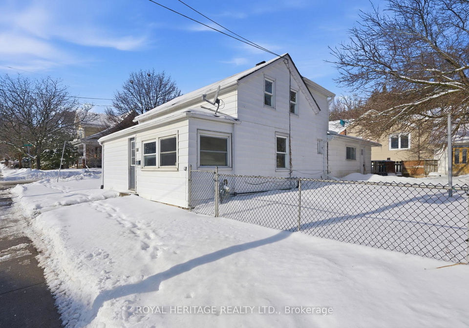 18-spring-street-quinte-west-ontario-x12785982