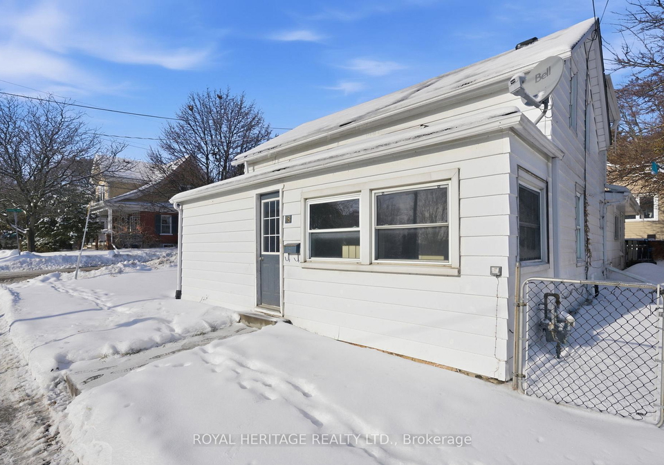 18-spring-street-quinte-west-ontario-x12785982