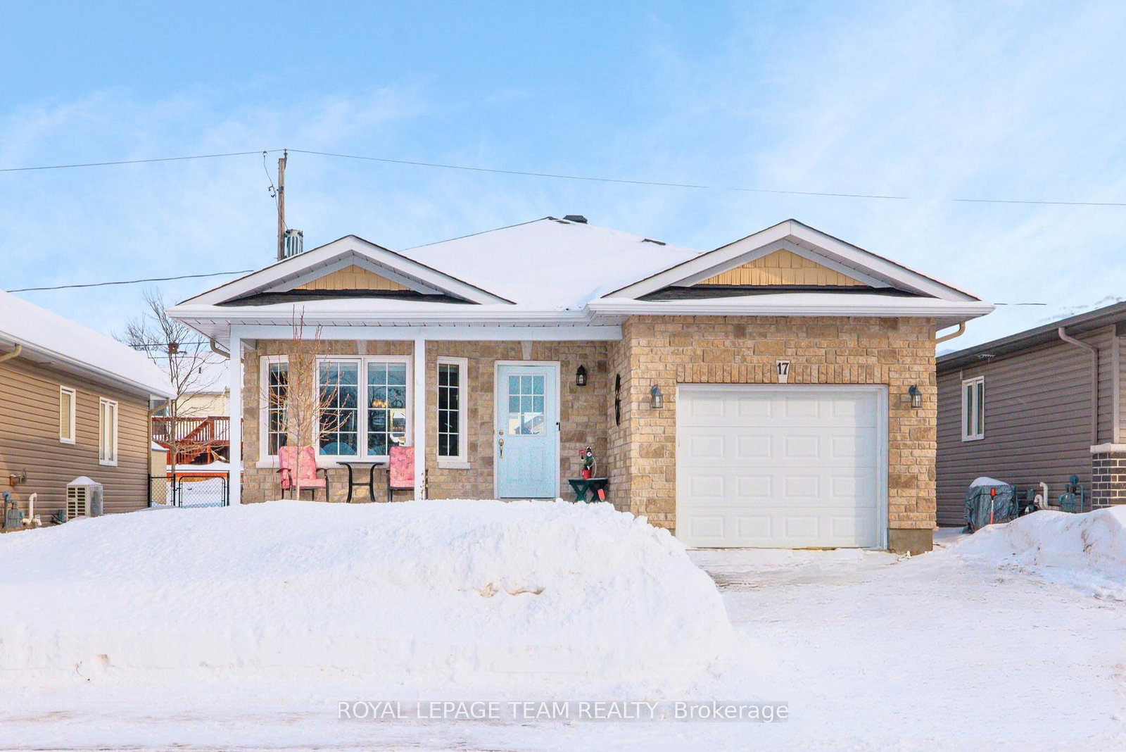 17-lee-avenue-smiths-falls-ontario-x12786276