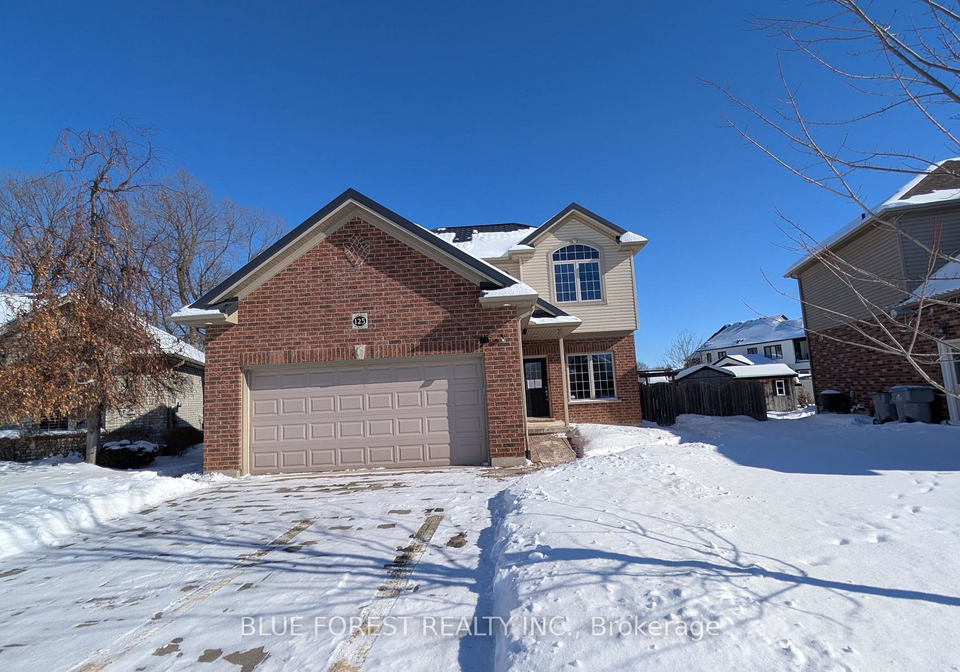 125-deborah-drive-strathroy-caradoc-ontario-x12786624