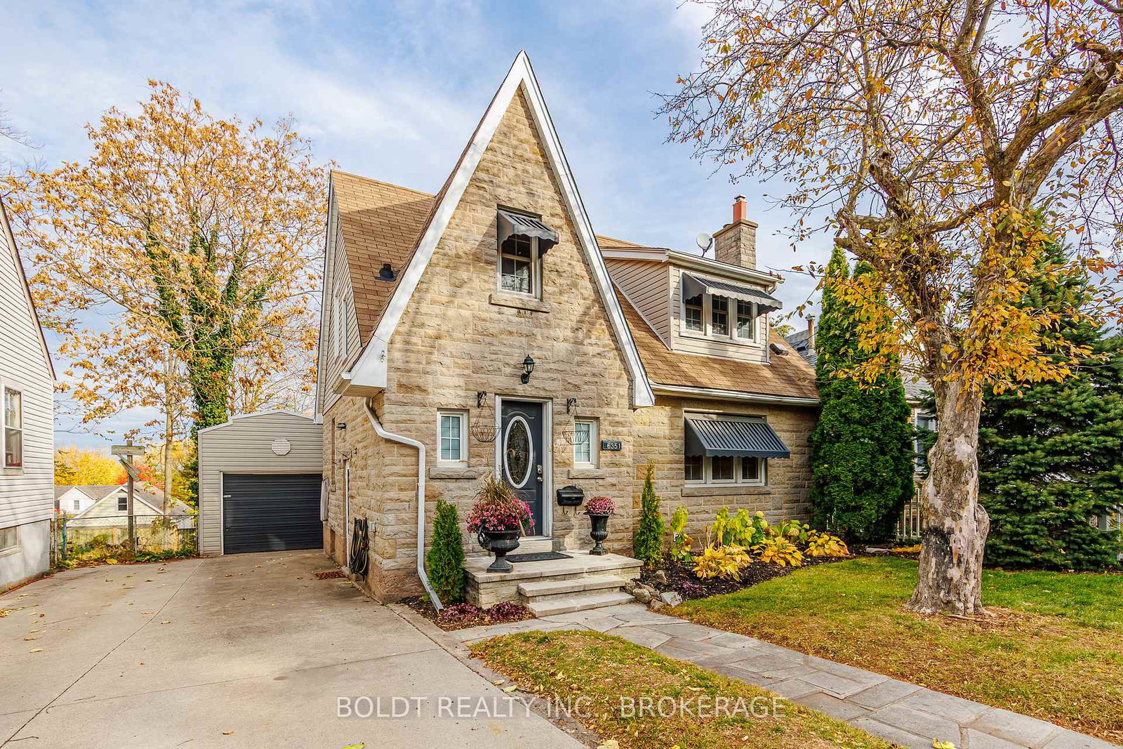 6351-leeming-street-niagara-falls-ontario-x12786724