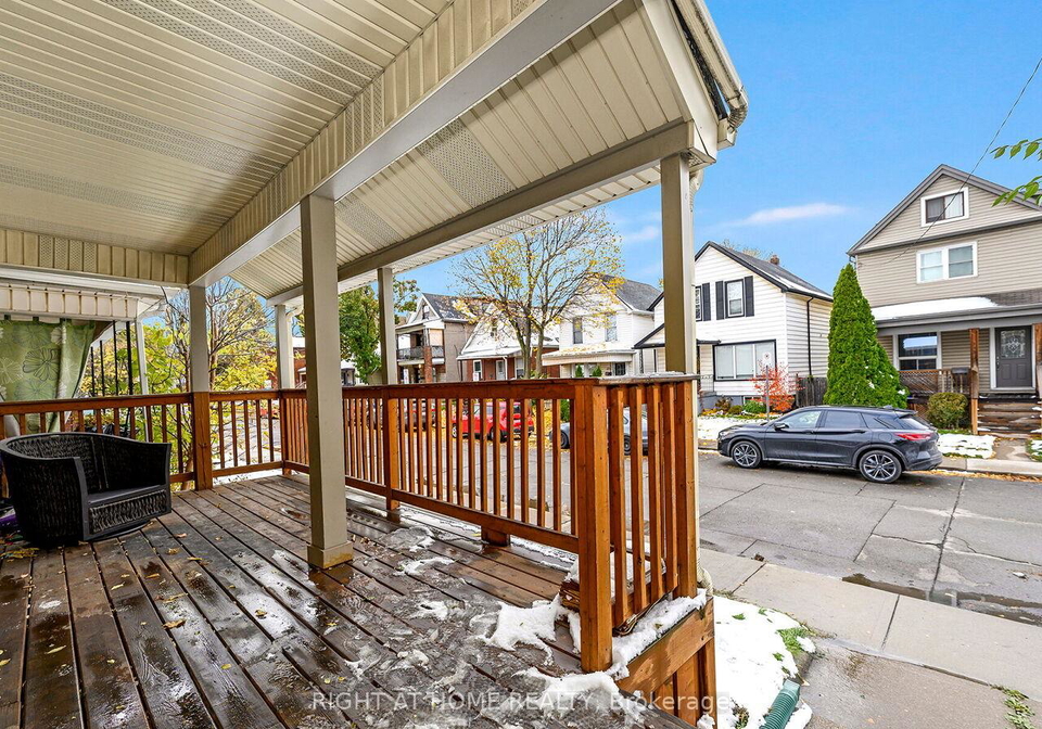 180-rosslyn-avenue-n-hamilton-ontario-x12786798